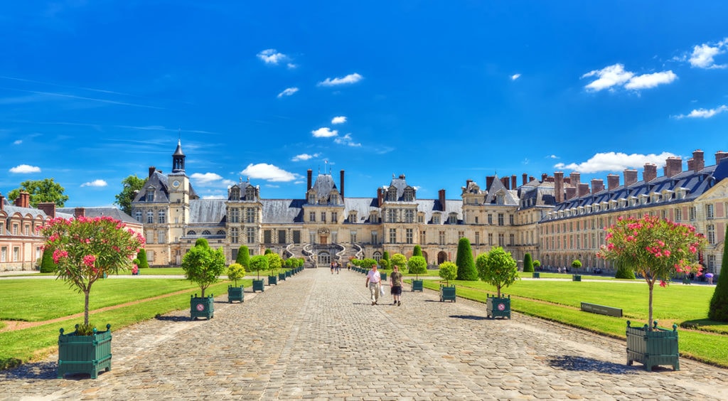 Private Fontainebleau Ch. & Park Tour - Paris Luxury Tours