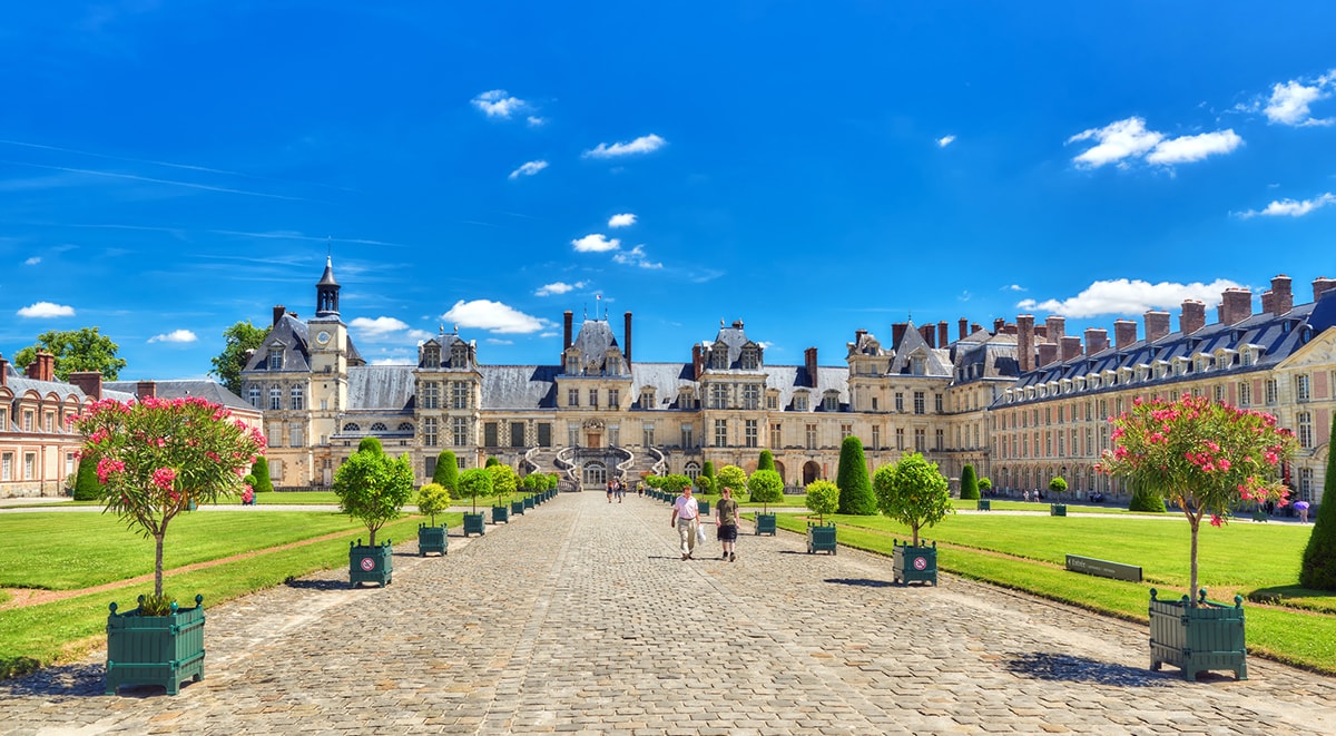 Main entry of Château de Fontainebleau