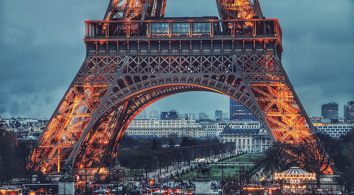 Paris city walks Avenue Montaigne Paris, France 4K 