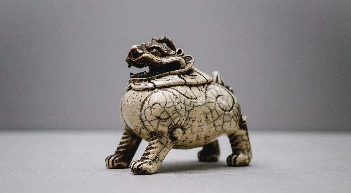 Porcelain from the Orient is plentiful in Paris