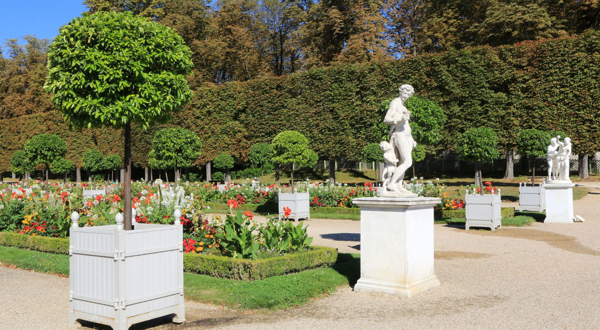 A perspective of the park at Vaux le Vicomte