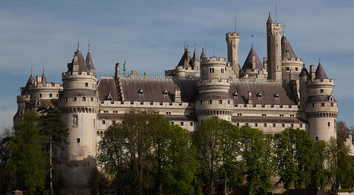 Exterior view of entrance of the château