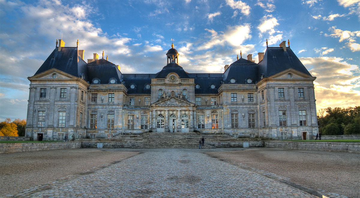 Back view of the château