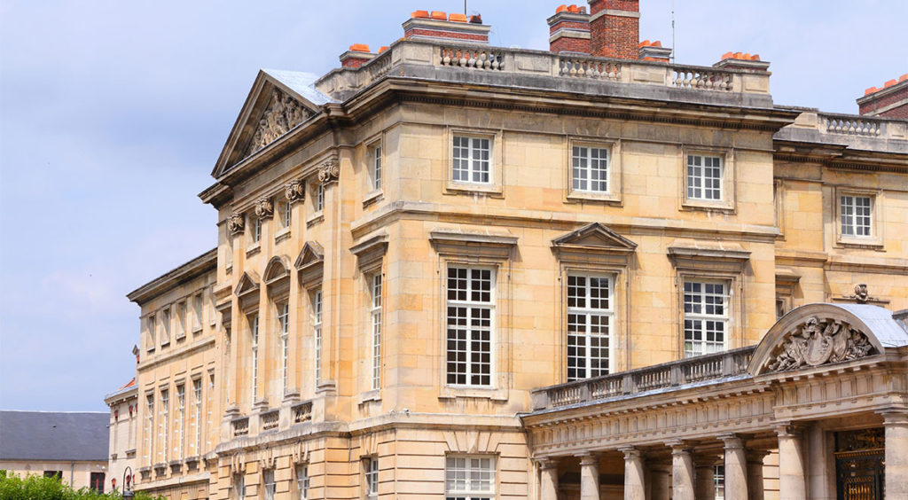 Cour d’Honneur entrance of Château de Compiègne