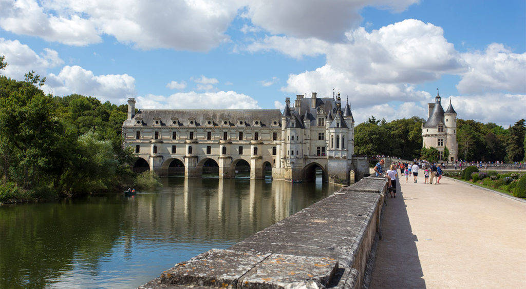 The feminine grace of the Château de Chenonceau is best appreciated looking at it from alongside the river Cher
