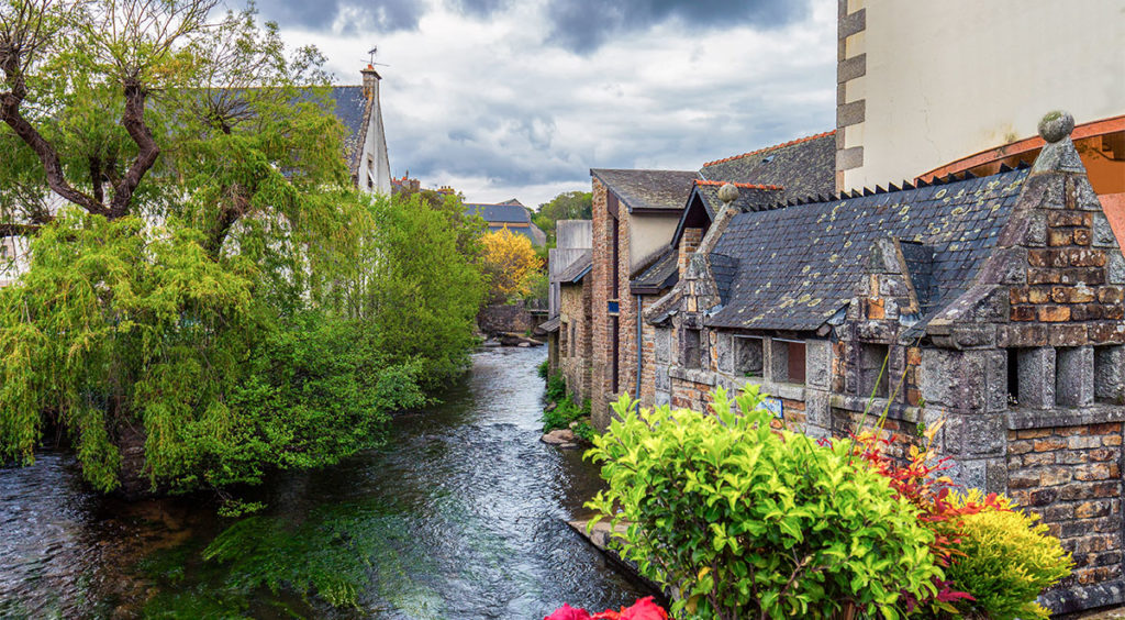 Charming Pont Aven attracted artists including Paul Gauguin and Emile Bernard who founded an art movement called the Pont Aven School