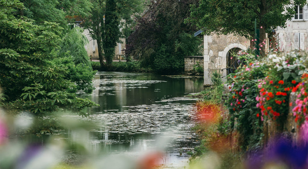The Serein River meanders through the town and appellation of Chablis